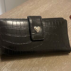 Elegant Black Crocodile-Embossed Women's Wallet